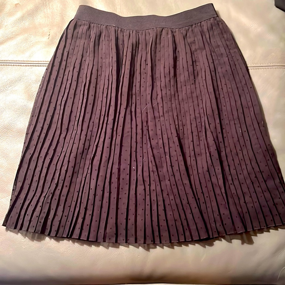 Cute frilly skirt elastic waist
